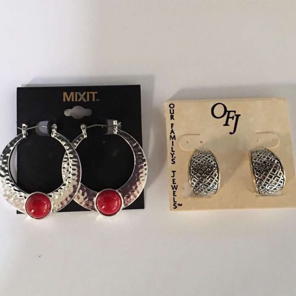 Lot Of 2 Women's Costume Earrings New On Package Silver Tone